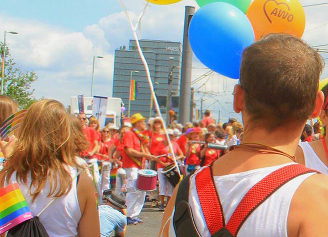 Cologne Pride 2024: Die Demo-Parade für Menschenrechte